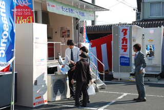 丹波市　ヤマカ　　換気扇　ダイニング　水廻り　蛇口　調理器具　食器